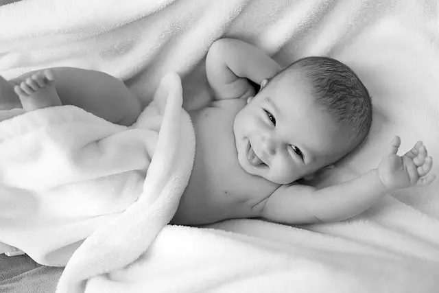 Les Indispensables de la Mode Bébé à Avoir dans la Garde-Robe