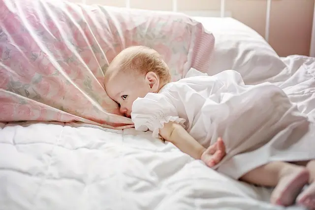 Les 10 Accessoires Indispensables pour Habiller Bébé avec Style