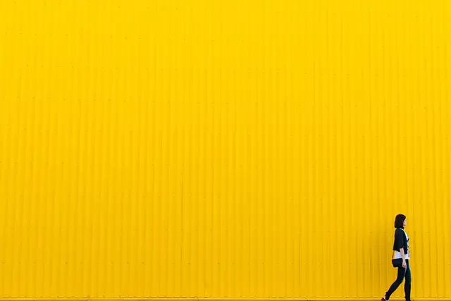 Les Tendances Mode Bébé à Suivre pour un Look Parfait