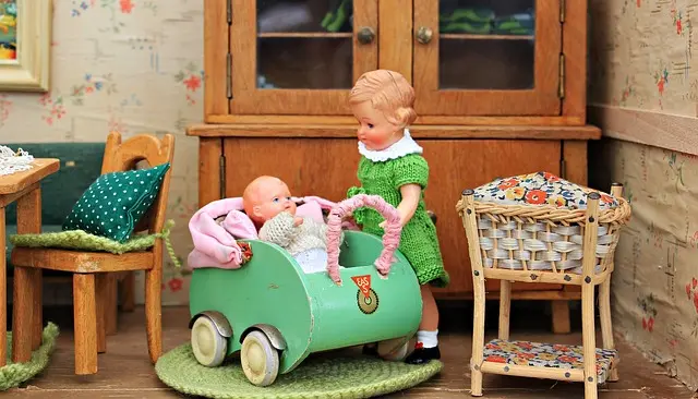 Comment Créer une Garde-Robe Évolutive pour Bébé : Guide Pratique