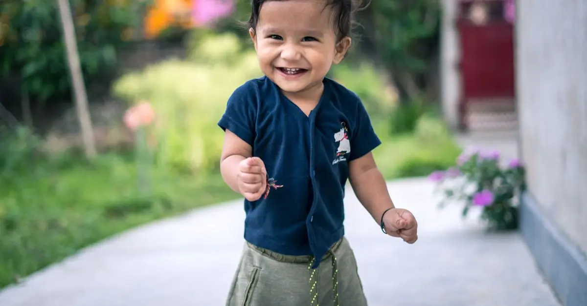 5 Astuces Essentielles pour Habiller Bébé Confortablement
