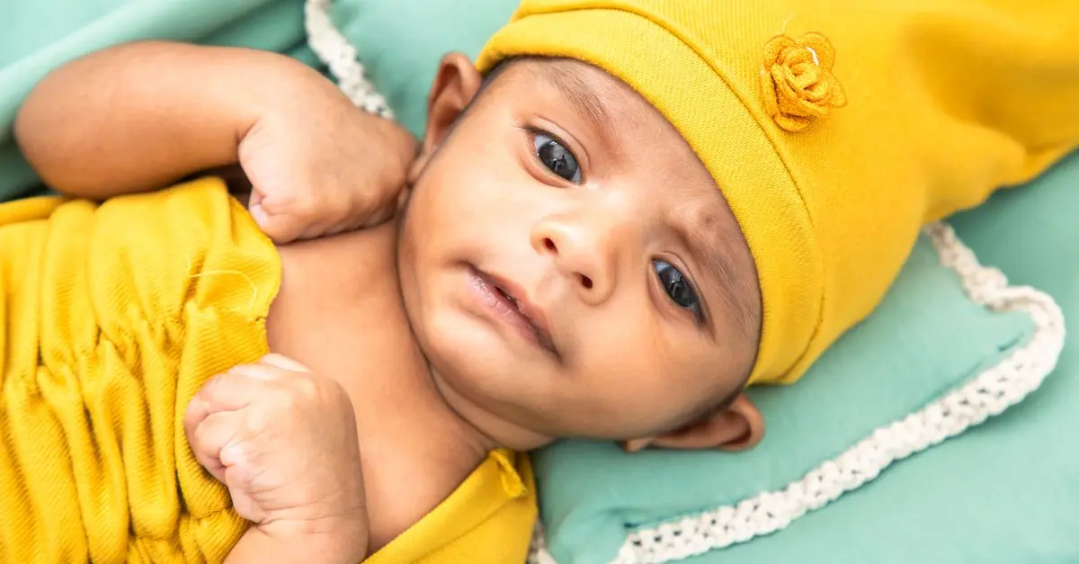 Les Essentiels de la Mode Bébé : Comment Choisir les Basics