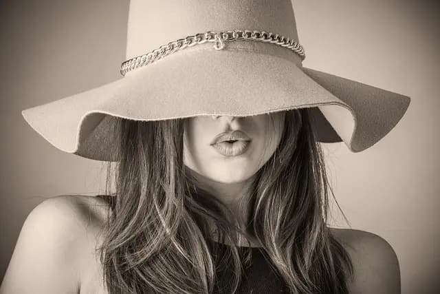 Les 10 Accessoires Indispensables pour Compléter le Look de Bébé