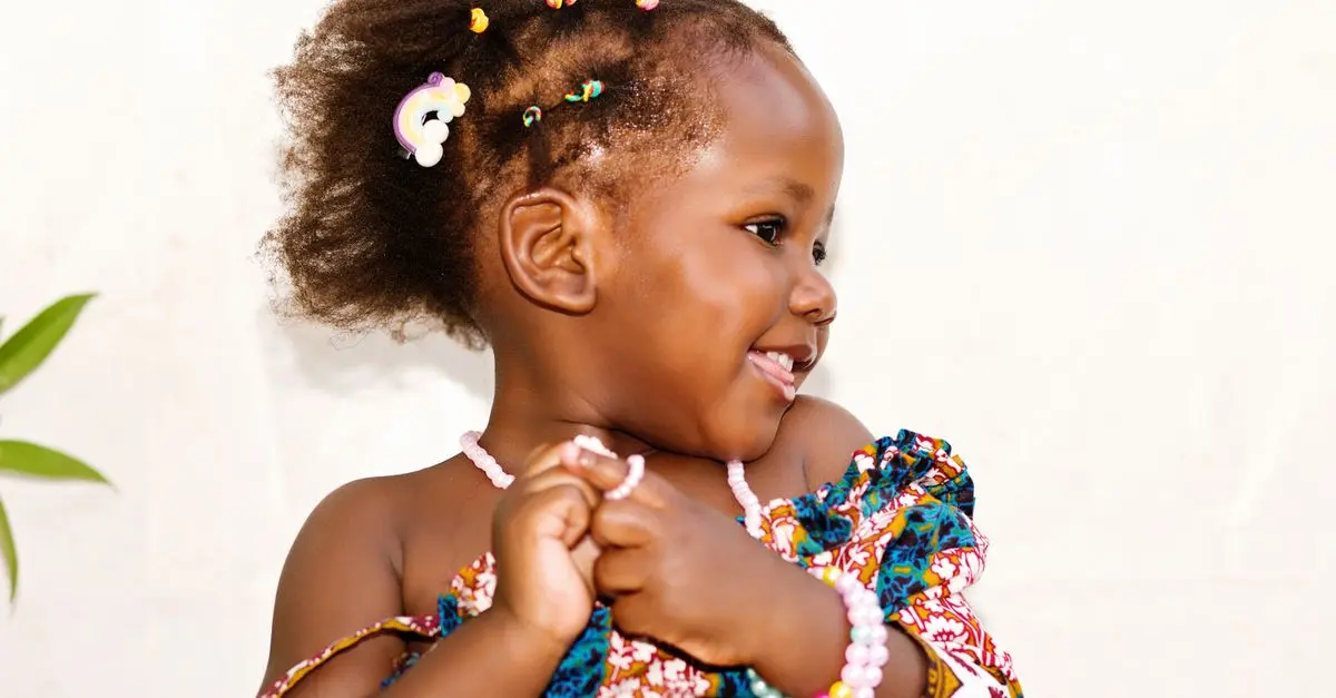 Comment Accessoiriser la Tenue de Bébé pour un Style Unique